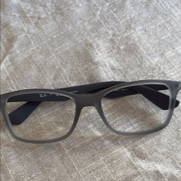 Ray-Ban glasses - Picture 1 of 2